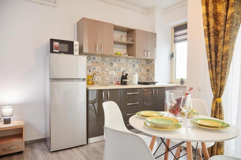 Lemon bite studio Ștefan Building Năvodari Esterno foto