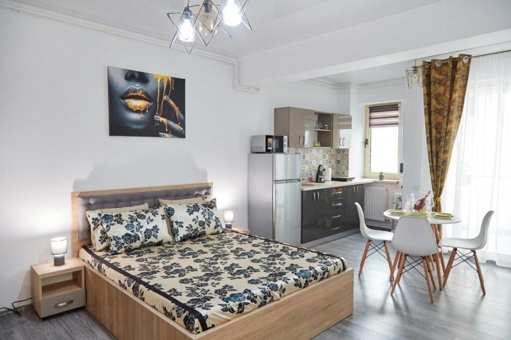 Lemon bite studio Ștefan Building Năvodari Esterno foto