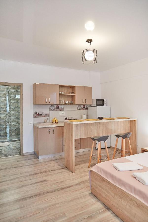 Lemon bite studio Ștefan Building Năvodari Esterno foto